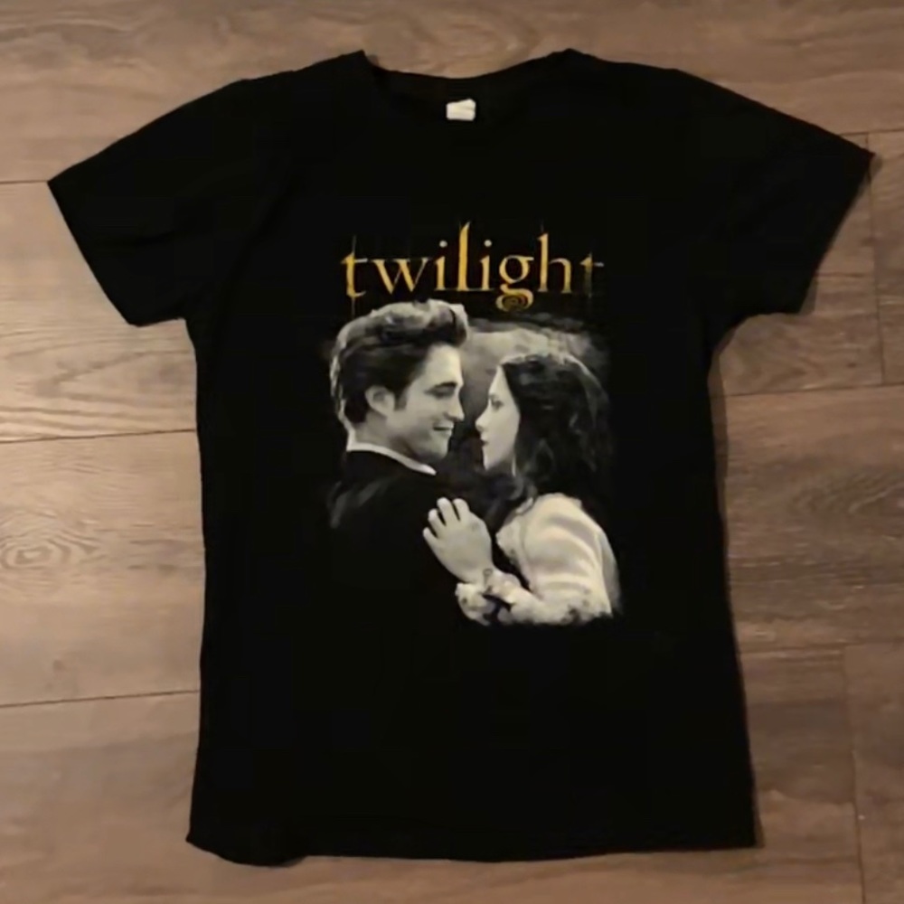 TWLIGHT saga prom tee for 90sbabyshay
